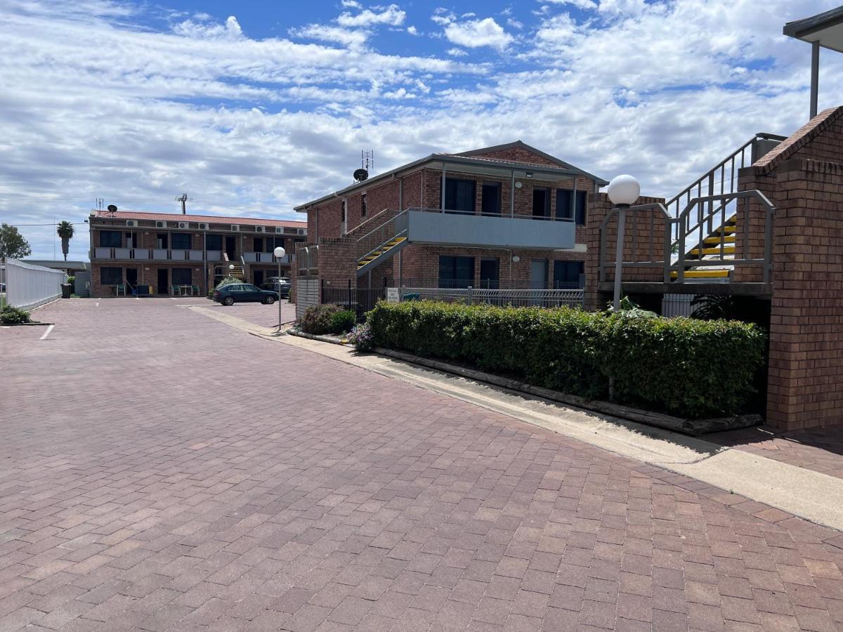 Spa Village Travel Inn Moree Exterior foto